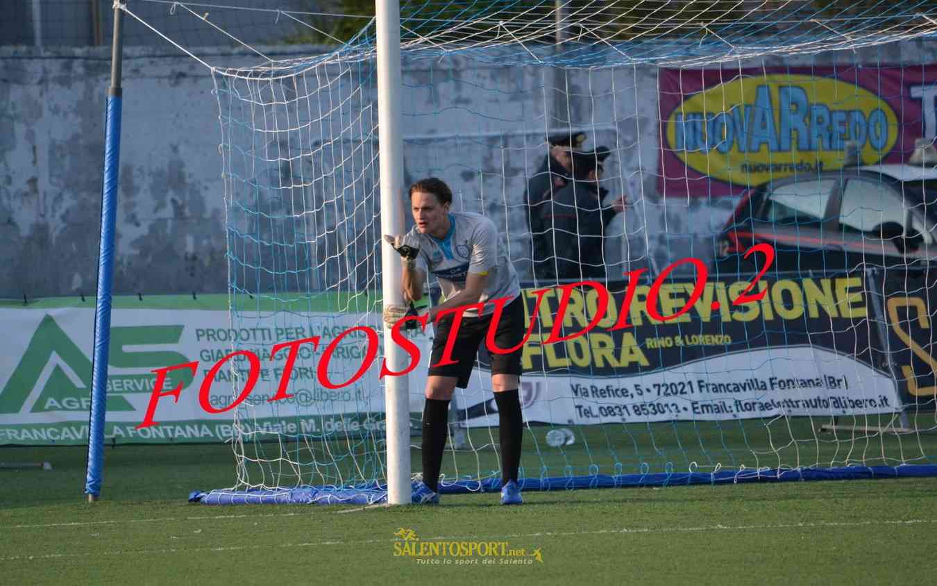 Salvatore Iurlo, portiere Virtus Francavilla Calcio. Si ferma a 1000' la sua imbattibilità