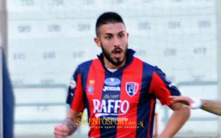 F. De Giorgi dif. Taranto (@F. Capriglione per Salento Sport)