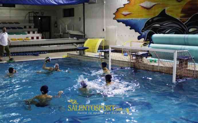 pallanuoto generica allenamento outline lecce
