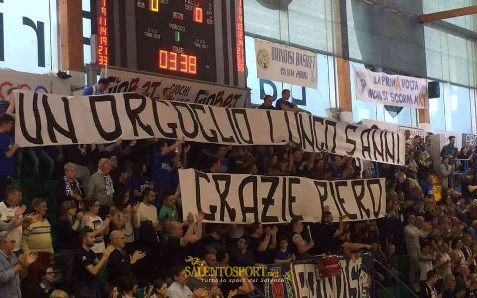 basket enel brindisi tifosi