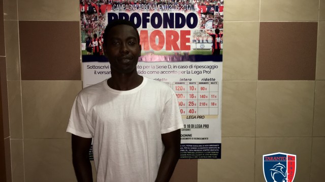 Mensah, centrocampista under del Taranto (@Taranto FC)