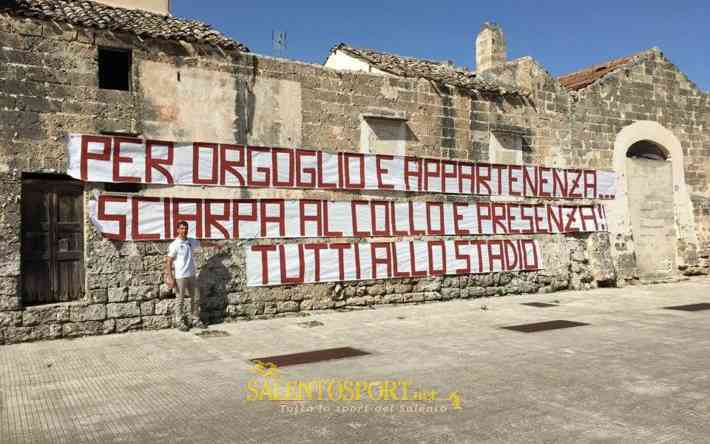 foglia manzillo nardò striscione tifosi