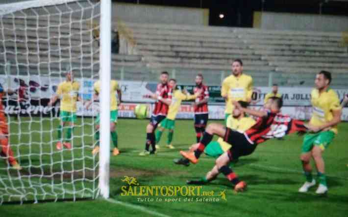 altobello taranto lega pro (f capriglione)