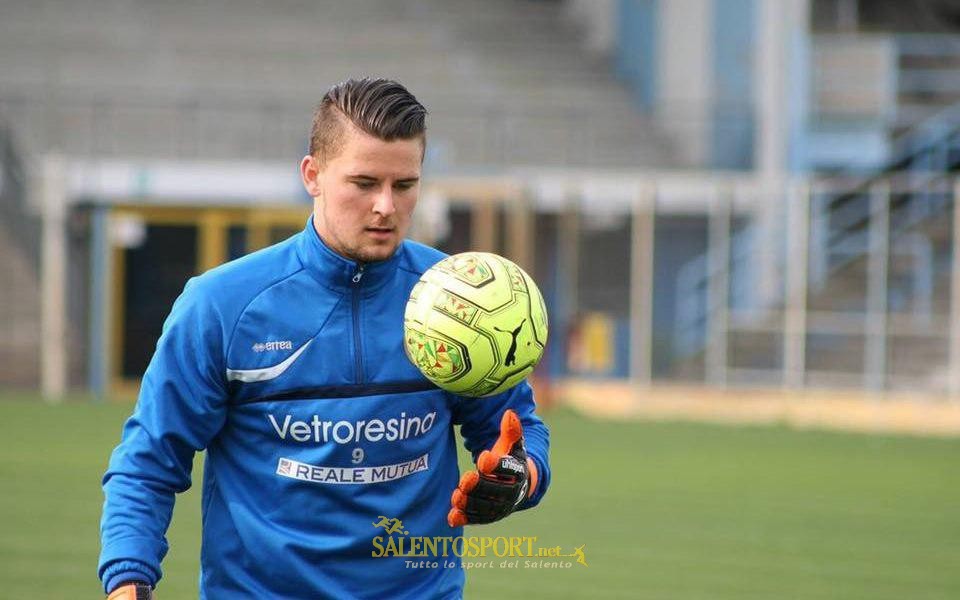 contini-nikita_azzurrissimopuntoit