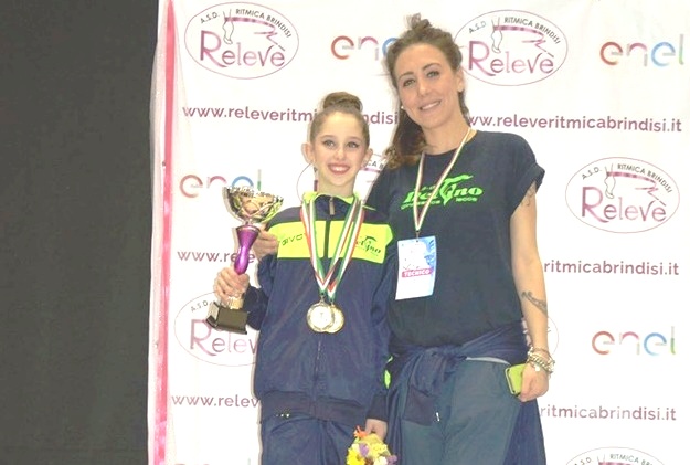 Sofia Fischetti con l'allenatrice Alessia De Giorgi