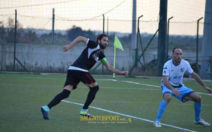 quarta-luciano-de-icco-valerio-salento-football-atletico-racale 011017 fb atl racale