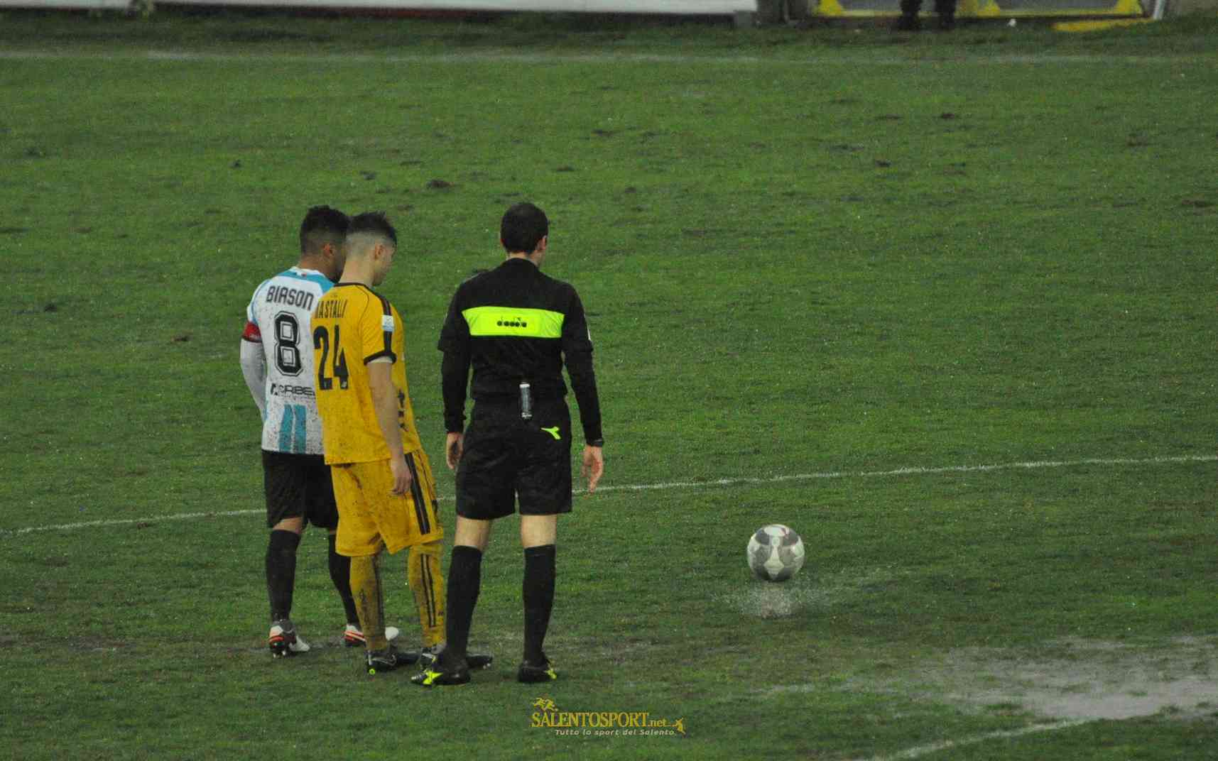 virtus-francavilla-juve-stabia-sospesa-jpg 250318 ph. g. di campi