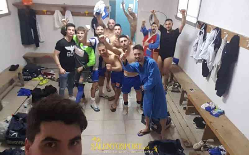 andrano-festeggiamenti-dopo-semifinale-playoff