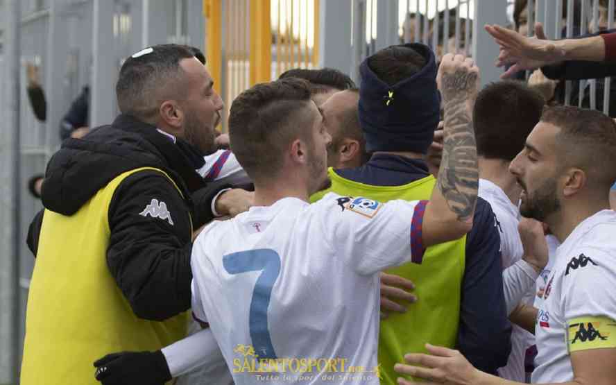 casarano-abbraccio-260120-gigi-garofalo