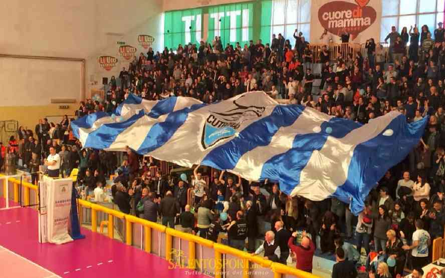 tifosi-cuore-di-mamma-volley-cutrofiano-gen-20