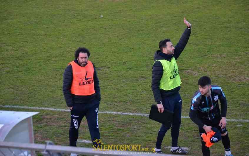 sportillo-bianco-racale