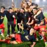LECCE – Gioia social, Falcone: «Per sempre grato a questo club e questa fantastica terra», Stulic: «Salvezza dal sapore di sacrificio»